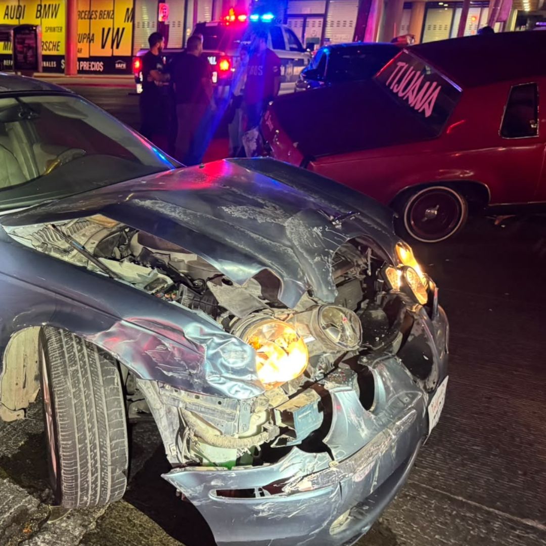 Riña entre Conductores Termina en Choque que Involucró a Cinco Vehículos en Tijuana, BC